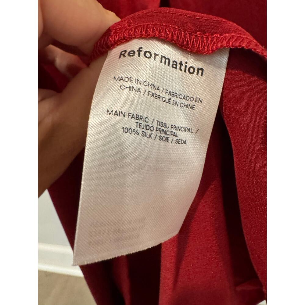 REFORMATION Frankie Silk Maxi Dress in a Vibrant Red with Rosette Size 6 - Picture 6 of 9